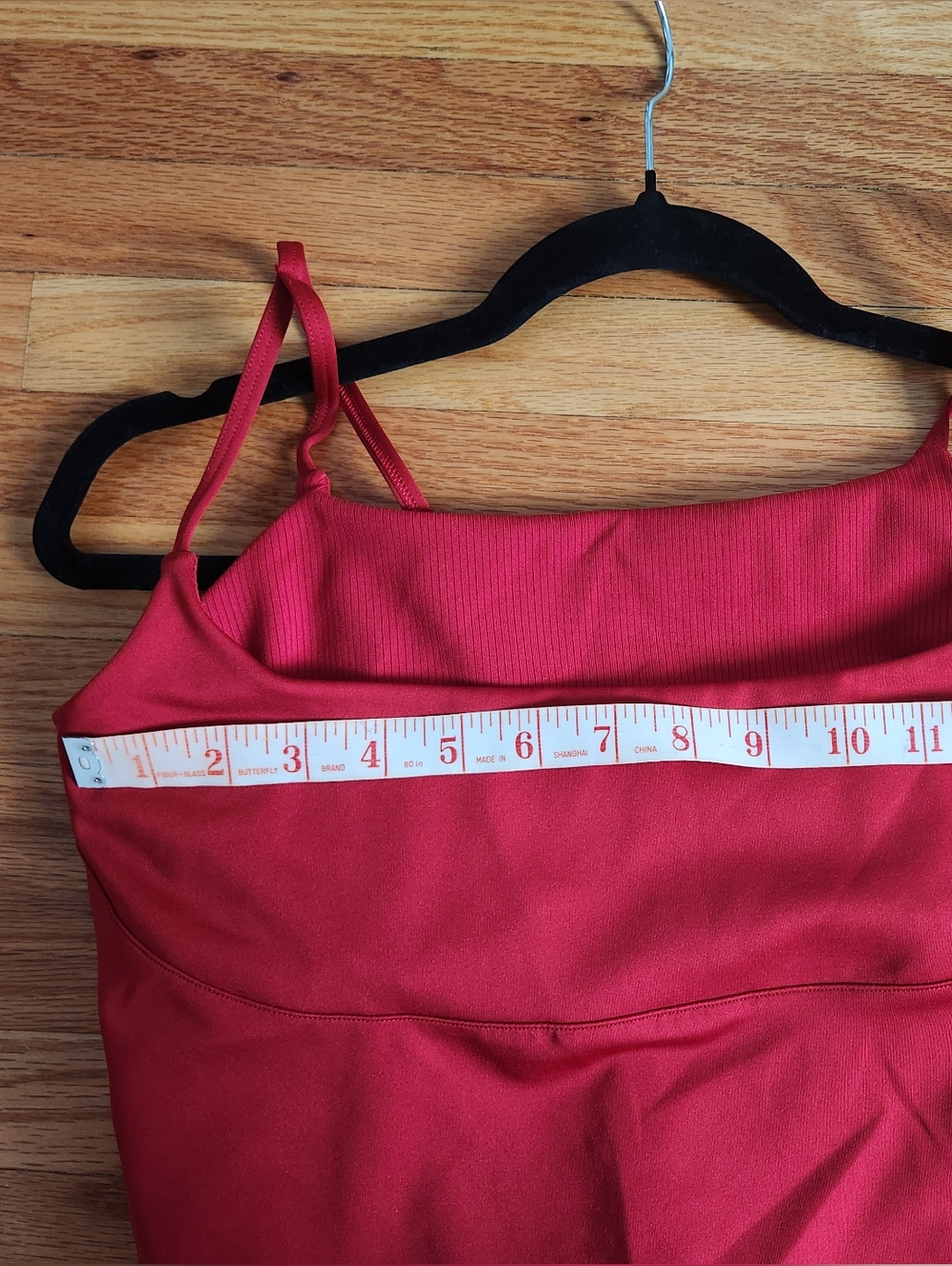AloAirlift Street Goddess Bra Tank in red size large - Picture 6 of 6
